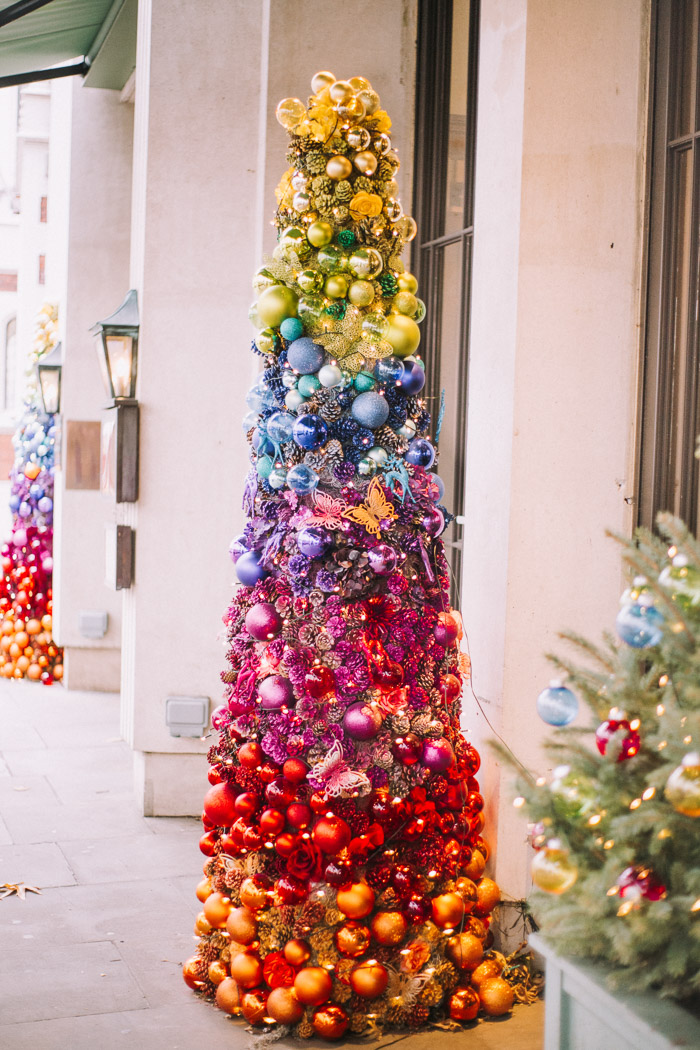 baubles, christmas floral design, christmas in london, christmas lights, creative floral installations, creative london florist, doorways, Early Hours London, iconic stores in london, kings road, london christmas, london facades, London florist, london flowers, places to visit in london, pretty little london, shop windows, showdry, Store Fronts, The Ivy, The ivy Cafe, The Ivy Restuarant, visit london, Wimbledon