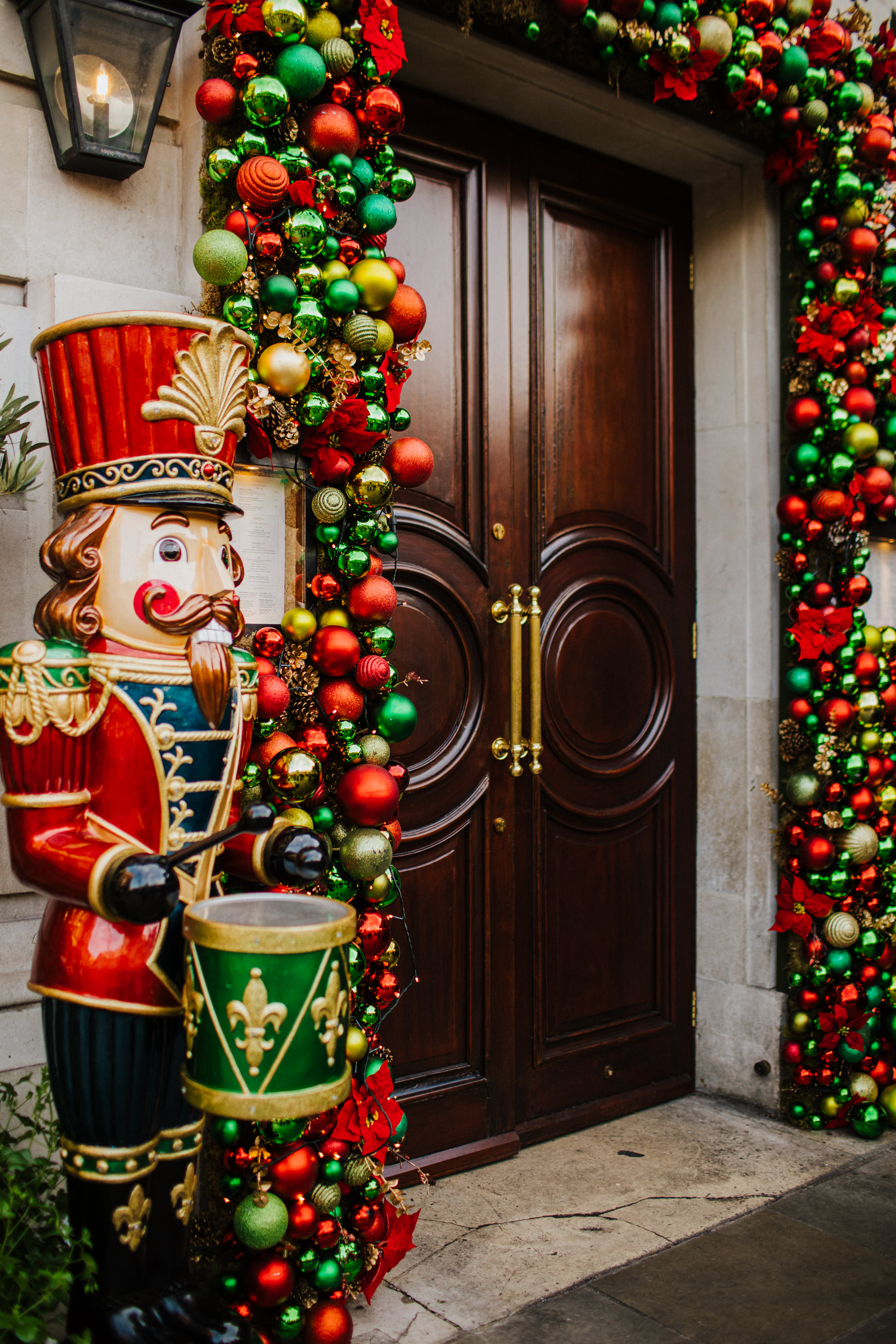 luxury christmas installations, london christmas 2019, luxury london florist, uk celebrity florist
